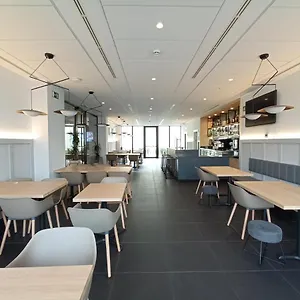 3* Отель Dwo Yuste Alcala